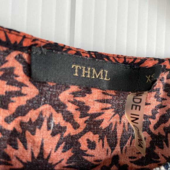 THML dressy top Crewneck boho bell sleeves - Picture 2 of 4